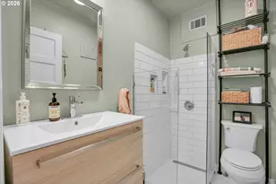 2109 NW Irving St, Portland, OR 97210 - Photo 16