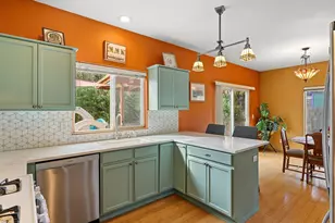 1612 NE Saratoga St, Portland, OR 97211 - Photo 16