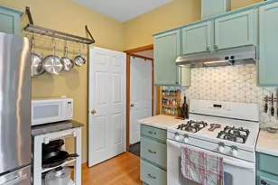 1612 NE Saratoga St, Portland, OR 97211 - Photo 14