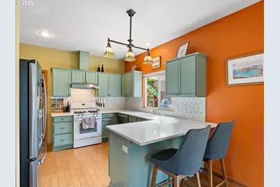 1612 NE Saratoga St, Portland, OR 97211 - Photo 12