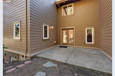 10205 NW Village Heights Dr, Portland, OR 97229 - Photo 24