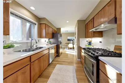 10205 NW Village Heights Dr, Portland, OR 97229 - Photo 12