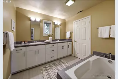 10205 NW Village Heights Dr, Portland, OR 97229 - Photo 20