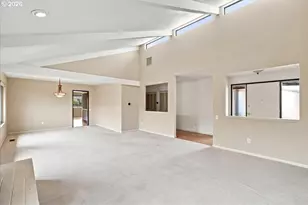 9480 SW Lakeside Dr, Portland, OR 97224 - Photo 8
