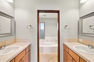 9480 SW Lakeside Dr, Portland, OR 97224 - Photo 28