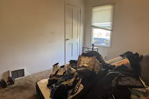 1725 NE 102nd Ave, Portland, OR 97220 - Photo 12