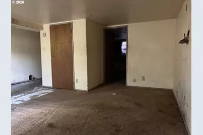 1725 NE 102nd Ave, Portland, OR 97220 - Photo 16