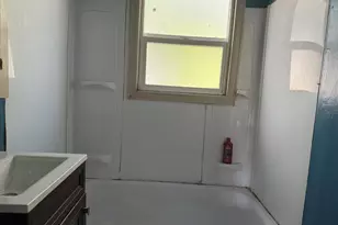 1725 NE 102nd Ave, Portland, OR 97220 - Photo 12