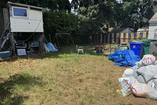 1725 NE 102nd Ave, Portland, OR 97220 - Photo 26