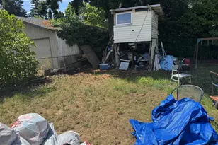 1725 NE 102nd Ave, Portland, OR 97220 - Photo 22