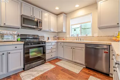 4129 Winners Circle SE, Albany, OR 97322 - Photo 38