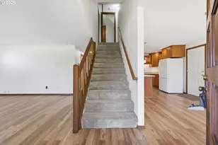 1596 NW Riverview Ave, Gresham, OR 97030 - Photo 20