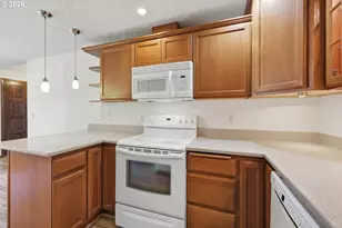 1596 NW Riverview Ave, Gresham, OR 97030 - Photo 14