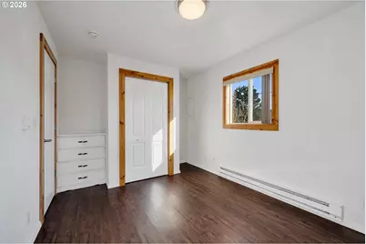 111 Cypress Ave, Garibaldi, OR 97118 - Photo 12