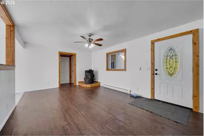 111 Cypress Ave, Garibaldi, OR 97118 - Photo 6