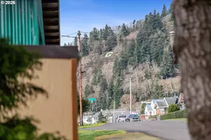 111 Cypress Ave, Garibaldi, OR 97118 - Photo 32