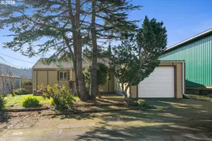 111 Cypress Ave, Garibaldi, OR 97118 - Photo 22