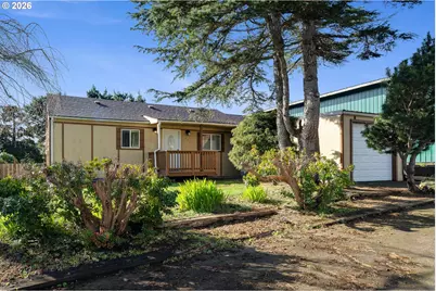 111 Cypress Ave, Garibaldi, OR 97118 - Photo 1