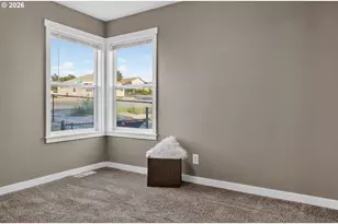 725 SE 6th St, Pendleton, OR 97801 - Photo 16