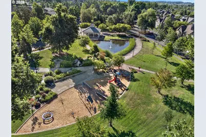 11745 SW Valencia Ln, Wilsonville, OR 97070 - Photo 36