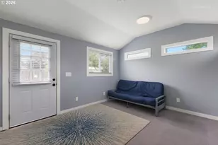 282 NE Lenox St, Hillsboro, OR 97124 - Photo 32