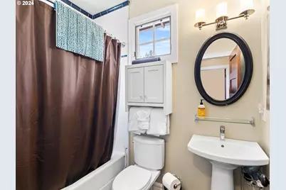1506 NW Awbrey Rd, Bend, OR 97703 - Photo 18