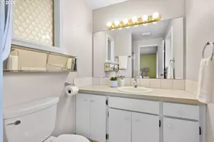 668 NE 21st Ave, Hillsboro, OR 97124 - Photo 24