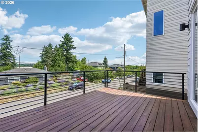 1336 NE Holland St, Portland, OR 97211 - Photo 28