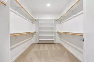 1336 NE Holland St, Portland, OR 97211 - Photo 18