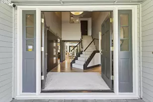 6320 SW Merlin Ct, Portland, OR 97219 - Photo 4