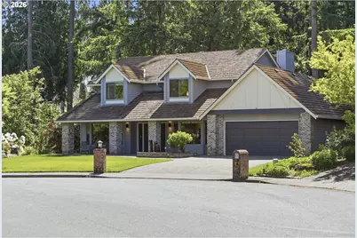 6320 SW Merlin Ct, Portland, OR 97219 - Photo 2