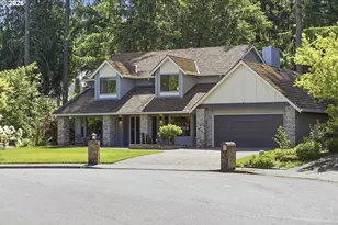 6320 SW Merlin Ct, Portland, OR 97219 - Photo 2