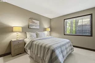 6320 SW Merlin Ct, Portland, OR 97219 - Photo 34
