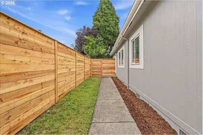 3020 SW Ruby Ln #3, Troutdale, OR 97060 - Photo 4