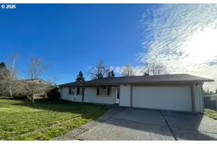 617 Hartke Loop, Oregon City, OR 97045 - Photo 2
