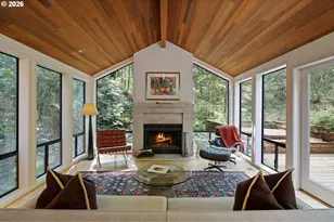 3107 SW Nottingham Dr, Portland, OR 97201 - Photo 10