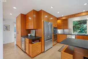 3107 SW Nottingham Dr, Portland, OR 97201 - Photo 20