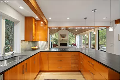 3107 SW Nottingham Dr, Portland, OR 97201 - Photo 16