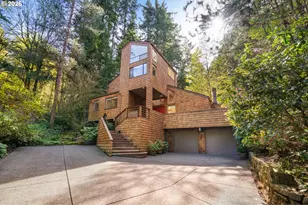 3107 SW Nottingham Dr, Portland, OR 97201 - Photo 2