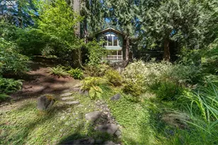 3868 SE Pine St, Hillsboro, OR 97123 - Photo 42