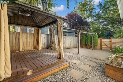 1025 SE Tenino St, Portland, OR 97202 - Photo 16