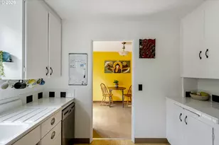 11602 SE Main St, Portland, OR 97216 - Photo 16