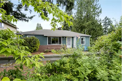 11602 SE Main St, Portland, OR 97216 - Photo 4