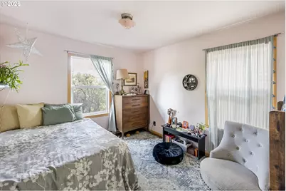 11602 SE Main St, Portland, OR 97216 - Photo 22