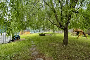 11602 SE Main St, Portland, OR 97216 - Photo 44