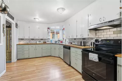 2316 SE 141st Ave, Portland, OR 97233 - Photo 10