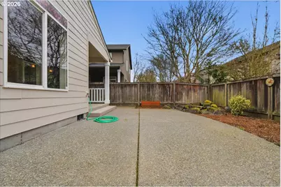 305 NW 152nd St, Vancouver, WA 98685 - Photo 8