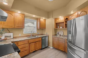 2495 Park Forest Dr, Eugene, OR 97405 - Photo 28