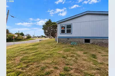 94255 4th St, Gold Beach, OR 97444 - Photo 4