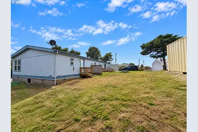 94255 4th St, Gold Beach, OR 97444 - Photo 30